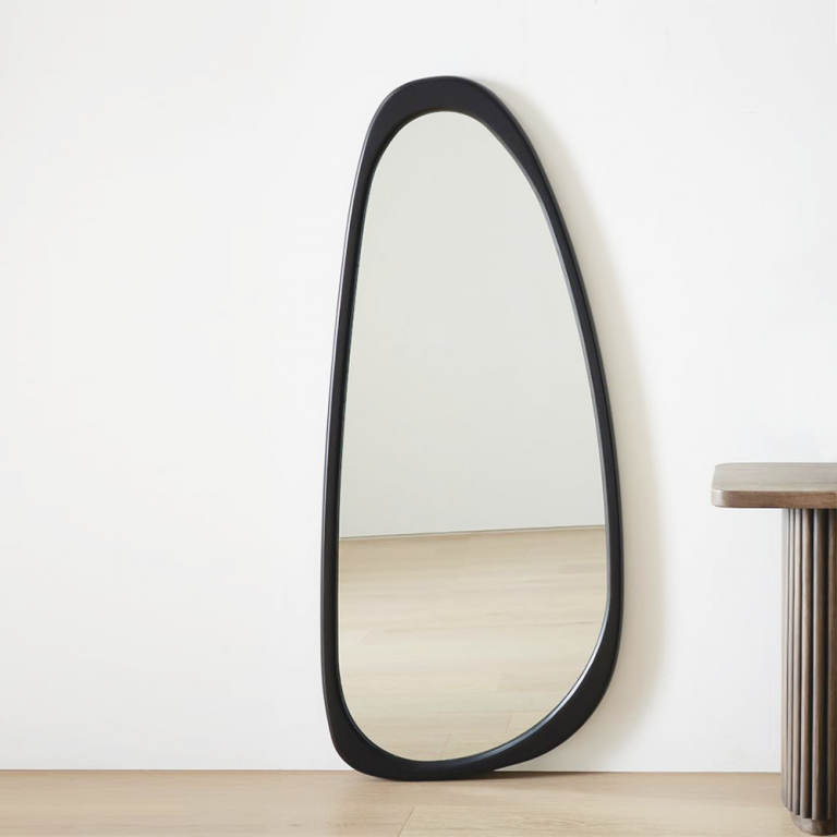 Manufacture Irregular Decorative Wood Floor Mirror